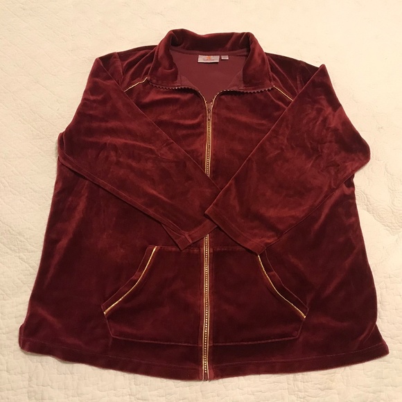 QF maroon velour long sleeved zip-up collared jacket with rhinestone zipper (2X) - Picture 6 of 16